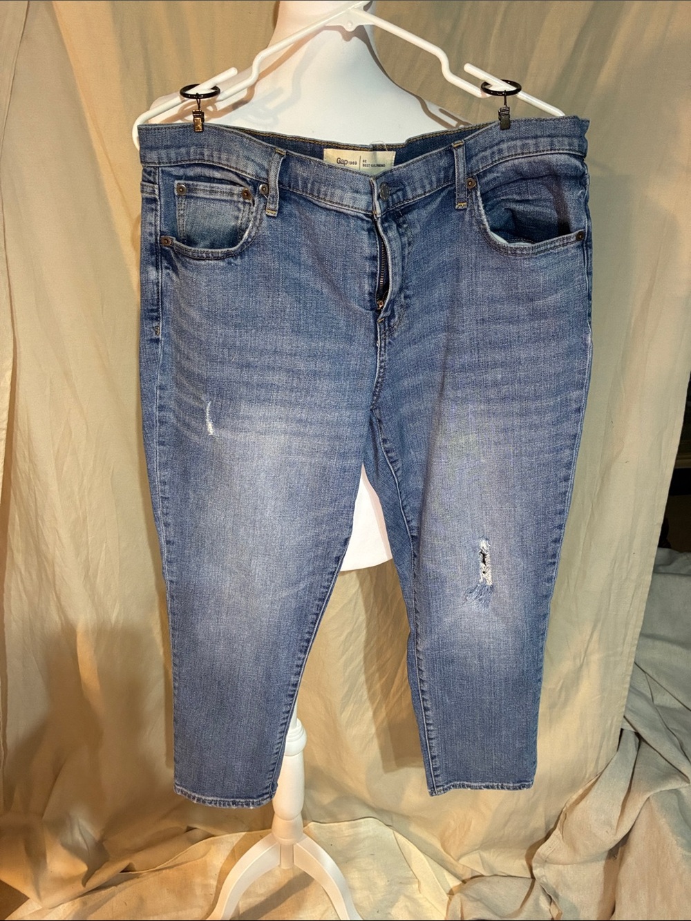 GAP Light Blue Cropped Women's Denim Jeans